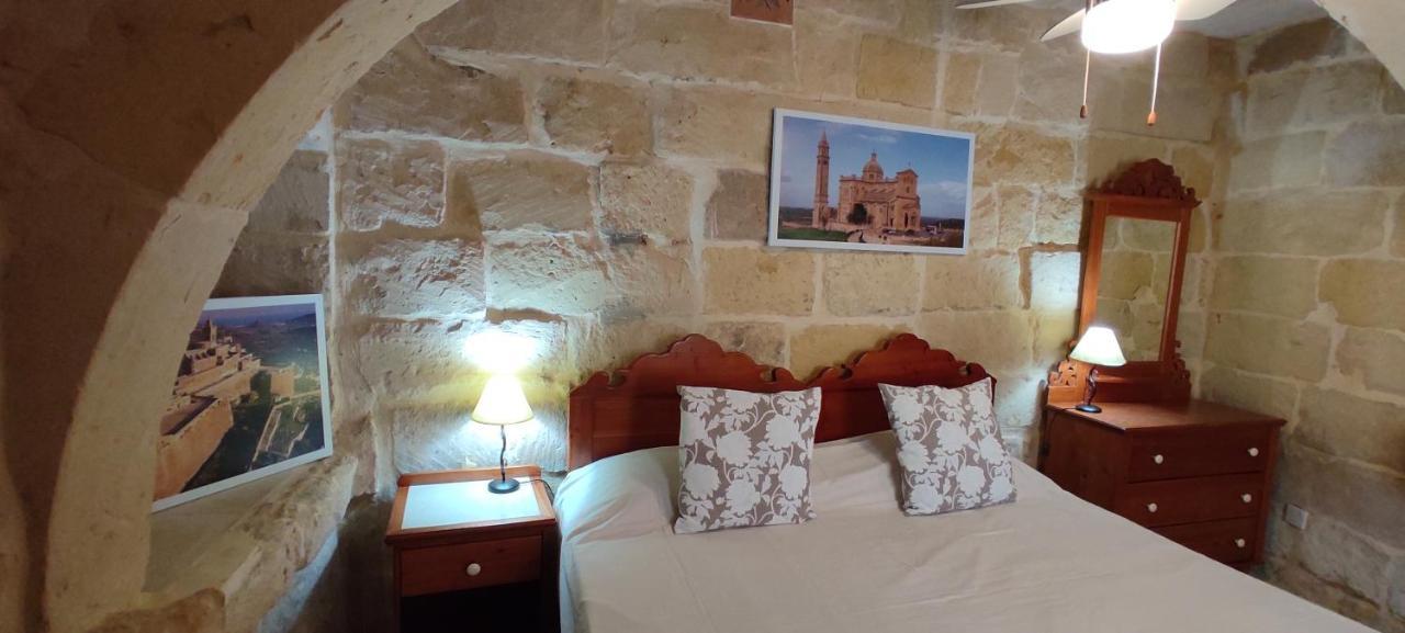 Ta Ildis Farmhouse Nadur Esterno foto