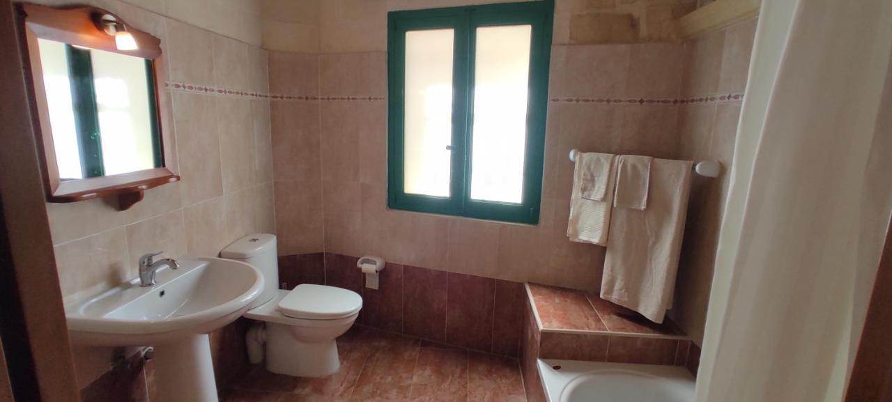 Ta Ildis Farmhouse Nadur Esterno foto